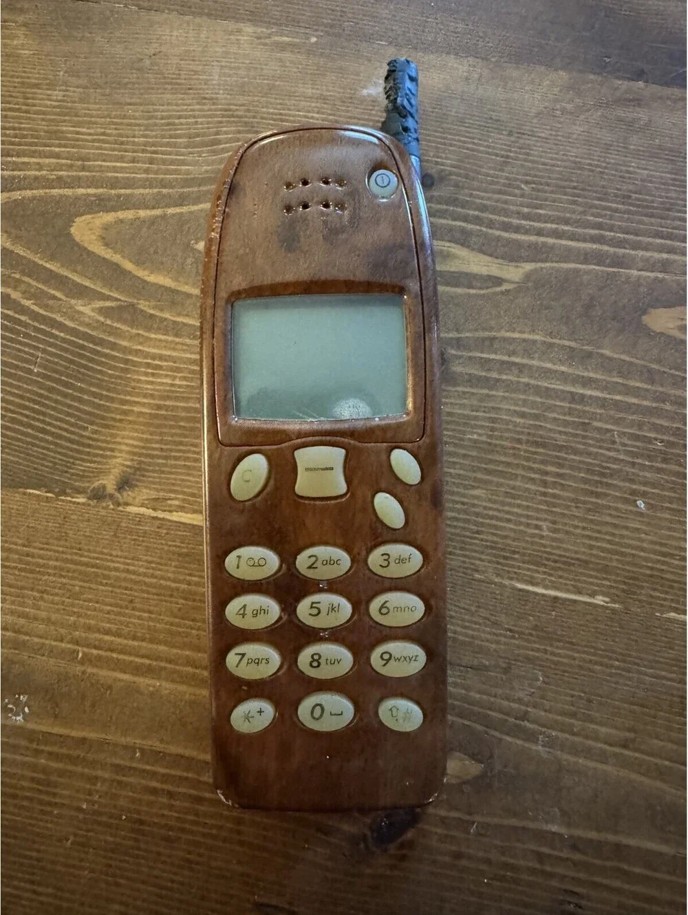 Nokia 5165 Digital Cellular Phone with RARE Wood Facing and Battery UNTESTED